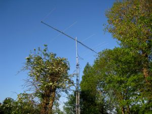 A Lightweight 10M6 6 element OWA Yagi - Click here to see how to build it